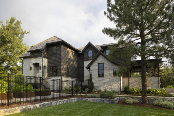 EMR_Exteriorside0238