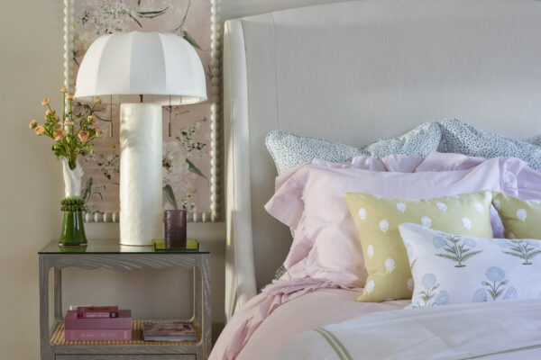 EMR_Girls bedside1867