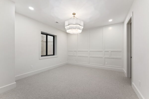 70-web-or-mls-129-916 S High St