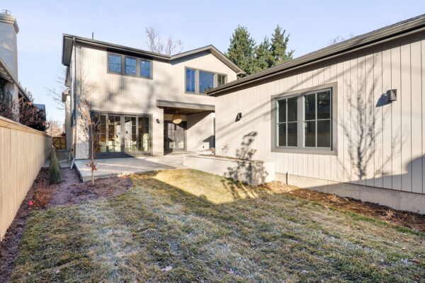 9-web-or-mls-005-916 S High St